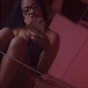 Meet your Posher, Aracellie